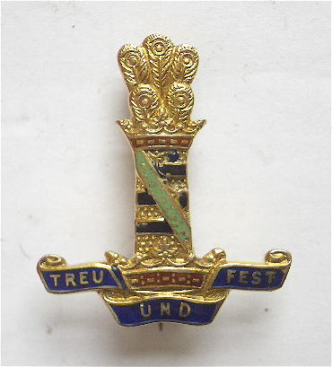 11th Hussars gold and enamel regimental sweetheart brooch