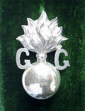 Grenadier Guards 1916 hallmarked silver sweetheart brooch