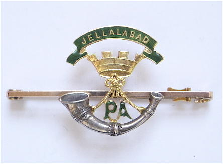 WW1 Somerset Light Infantry Gold & Enamel Regimental Sweetheart Brooch by Charles Packer with Original Case. 
