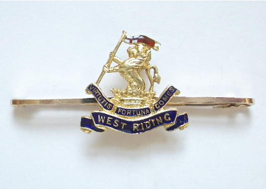 West Riding Regiment 15ct gold and enamel sweetheart brooch