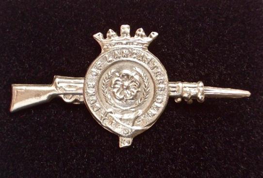 Duke Of Lancasters Own Yeomanry 1914 silver rifle sweetheart brooch