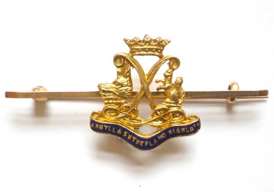 Argyll & Sutherland Highlanders gold and enamel sweetheart brooch