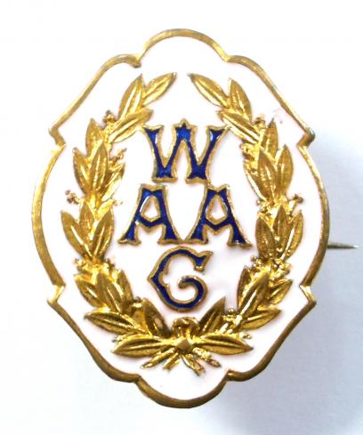 WW1 Women's Army Auxiliary Corps White Faced Enamel Regimental Sweetheart Brooch.