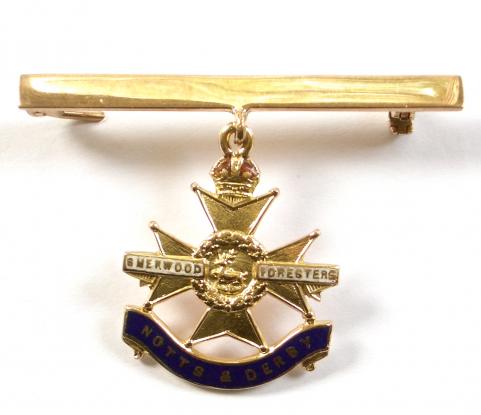 Sherwood Foresters Notts & Derby Regiment Gold & Enamel Sweetheart Brooch.