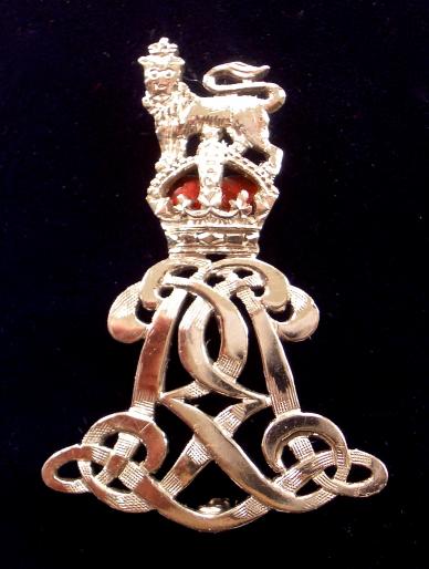 The Life Guards Platinum & Enamel Regimental Sweetheart Brooch.