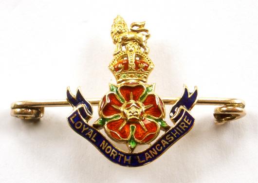 WW1 Loyal North Lancashire Regiment, Gold & Enamel Sweetheart Brooch.