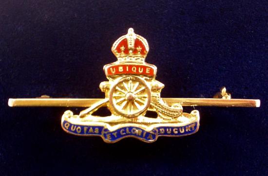 Royal Artillery 9ct Gold & Enamel RA Regimental Sweetheart Brooch by Walker & Hall, Sheffield.