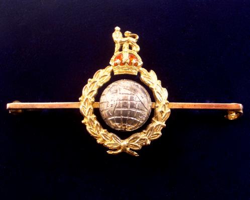 Royal Marines 9ct Gold & Enamel Regimental Sweetheart Bar Brooch by Charles Packer, London.