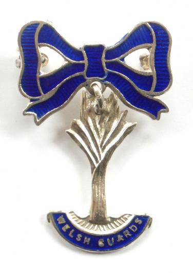 WW2 Welsh Guards Silver & Enamel Sweetheart Bow Brooch.