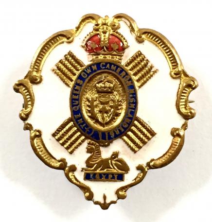 WW1 The Queen's Own Cameron Highlanders White Faced Enamel Scottish Regimental Sweetheart Brooch.