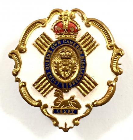 WW1 The Queen's Own Cameron Highlanders White Faced Enamel Scottish Regimental Sweetheart Brooch.