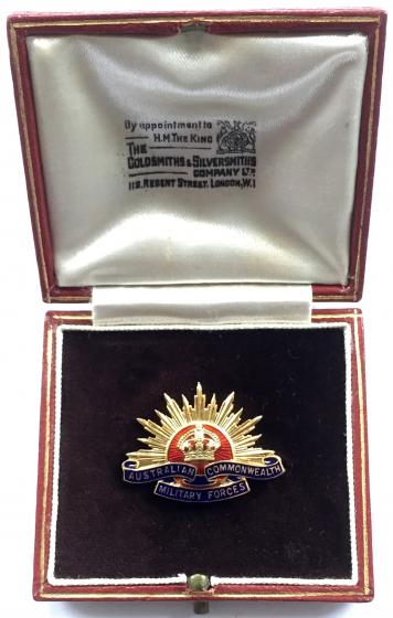 WW2 Australian Military Forces Gold & Enamel Anzac Sweetheart Brooch in Goldsmiths & Silversmiths Company London, Presentation Case.