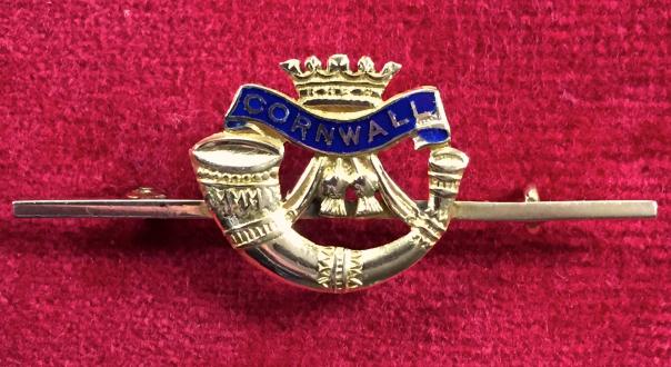 WW1 Duke of Cornwall's Light Infantry, 9 carat Gold & Enamel Regimental DCLI Sweetheart Bar Brooch.