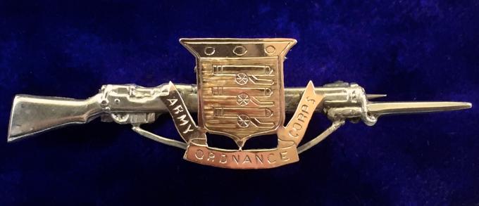 WW1 Army Ordnance Corps 1915 Hallmarked Silver & Gold Rifle Sweetheart Brooch.