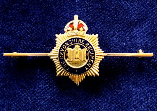 WW1 Devonshire Regiment 9ct Gold & Enamel Regimental Sweetheart Bar Brooch.