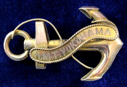 WW1 HMT Yokohama Hired Trawler Admiralty No 1227 Minesweeper 9 Carat Gold Anchor Brooch.