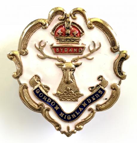 WW1 Gordon Highlanders white faced enamel regimental sweetheart brooch