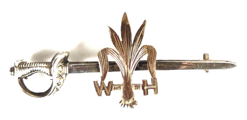WW1 Welsh Horse Yeomanry 1915 silver sword regimental brooch